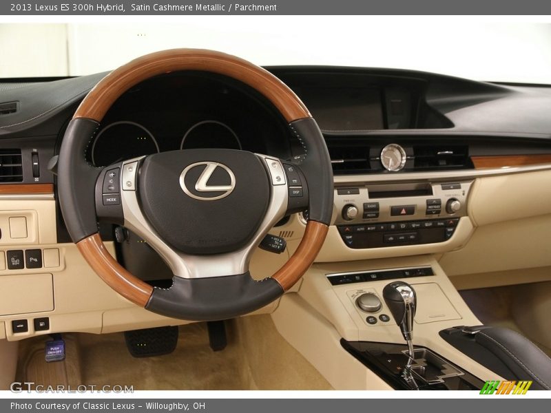 Satin Cashmere Metallic / Parchment 2013 Lexus ES 300h Hybrid