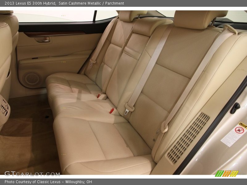Satin Cashmere Metallic / Parchment 2013 Lexus ES 300h Hybrid