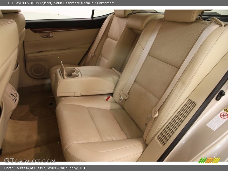 Satin Cashmere Metallic / Parchment 2013 Lexus ES 300h Hybrid