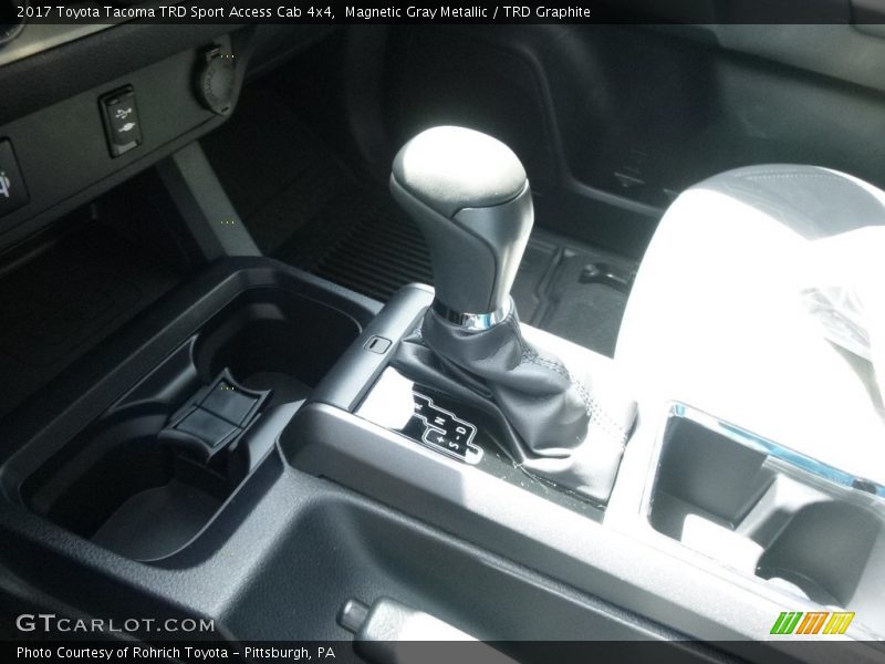 Magnetic Gray Metallic / TRD Graphite 2017 Toyota Tacoma TRD Sport Access Cab 4x4