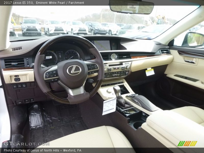 Eminent White Pearl / Parchment 2017 Lexus ES 350