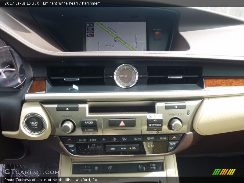 Eminent White Pearl / Parchment 2017 Lexus ES 350