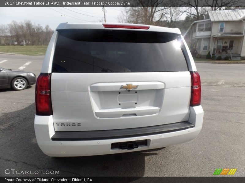 Iridescent Pearl Tricoat / Cocoa/Dune 2017 Chevrolet Tahoe LT 4WD