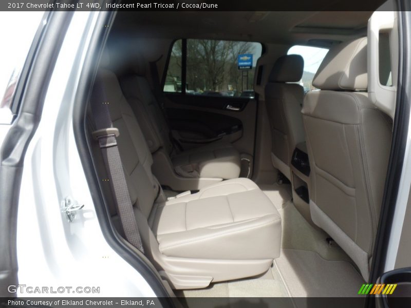 Iridescent Pearl Tricoat / Cocoa/Dune 2017 Chevrolet Tahoe LT 4WD