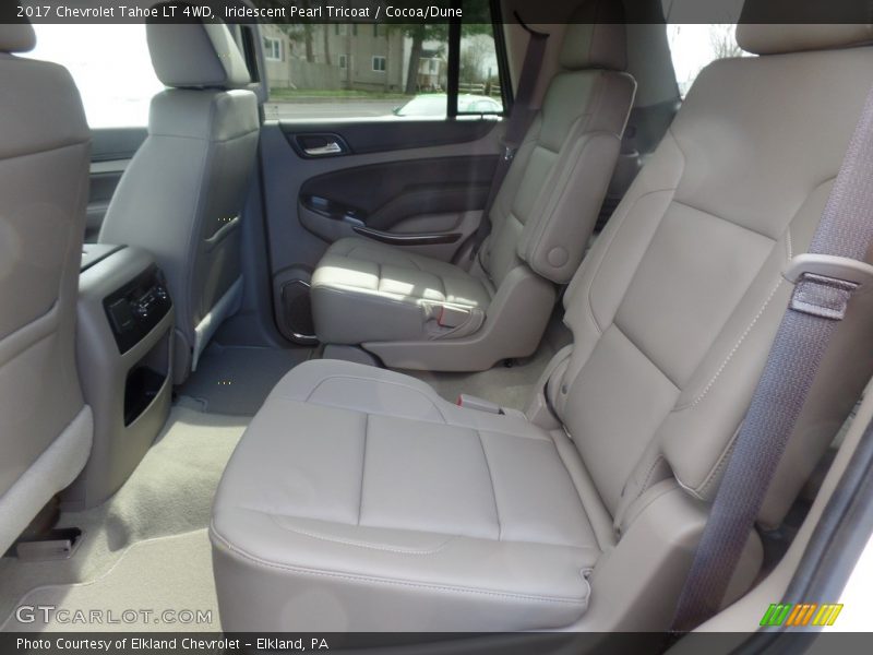 Iridescent Pearl Tricoat / Cocoa/Dune 2017 Chevrolet Tahoe LT 4WD