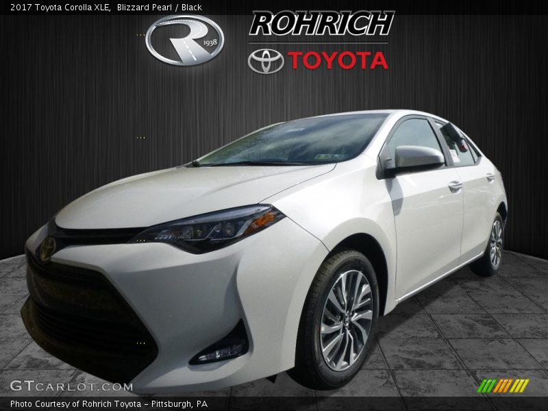 Blizzard Pearl / Black 2017 Toyota Corolla XLE