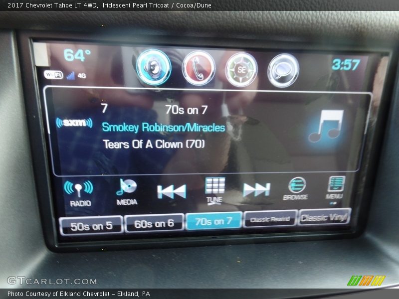 Iridescent Pearl Tricoat / Cocoa/Dune 2017 Chevrolet Tahoe LT 4WD