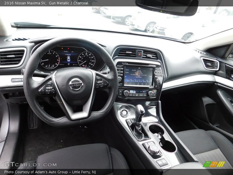 Gun Metallic / Charcoal 2016 Nissan Maxima SV