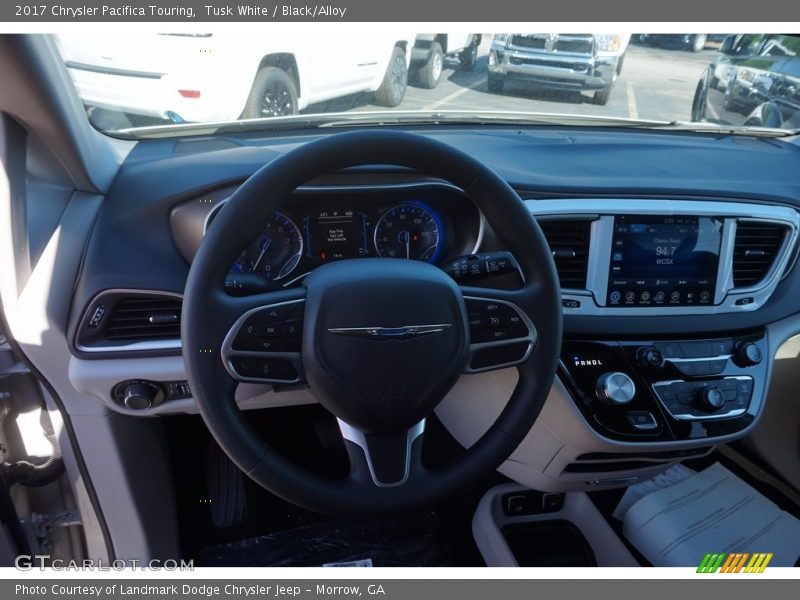 Tusk White / Black/Alloy 2017 Chrysler Pacifica Touring