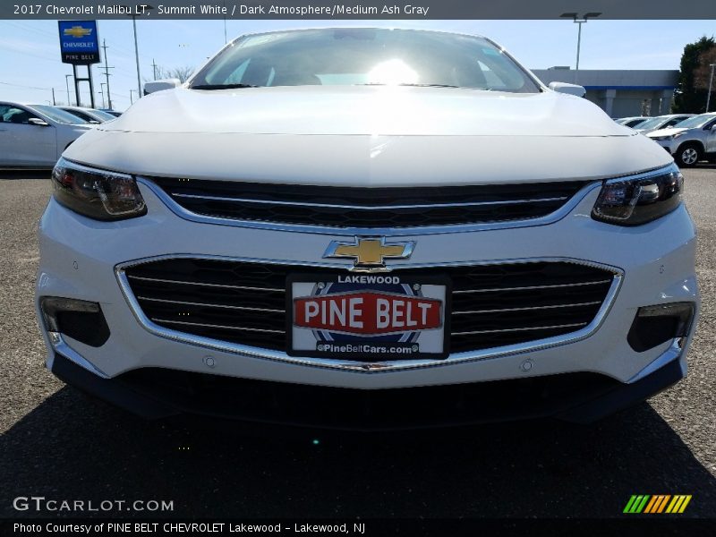 Summit White / Dark Atmosphere/Medium Ash Gray 2017 Chevrolet Malibu LT
