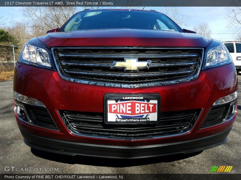 Siren Red Tintcoat / Ebony 2017 Chevrolet Traverse LT AWD