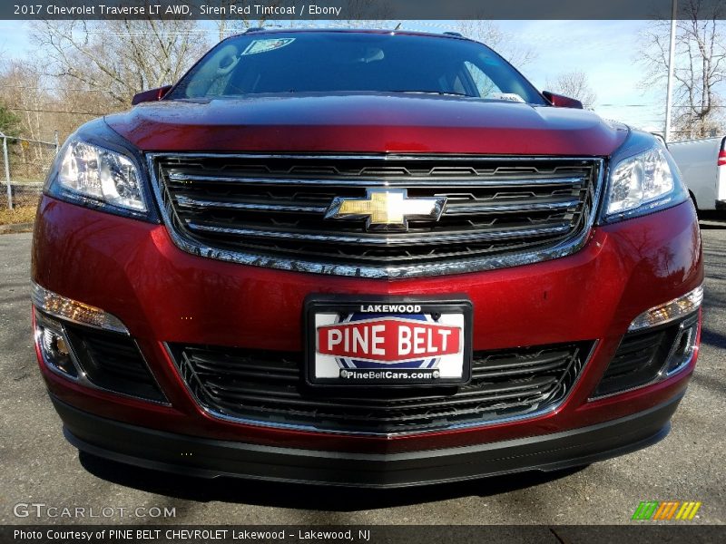 Siren Red Tintcoat / Ebony 2017 Chevrolet Traverse LT AWD