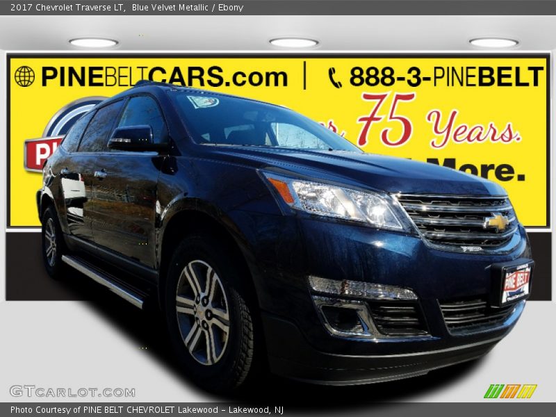Blue Velvet Metallic / Ebony 2017 Chevrolet Traverse LT