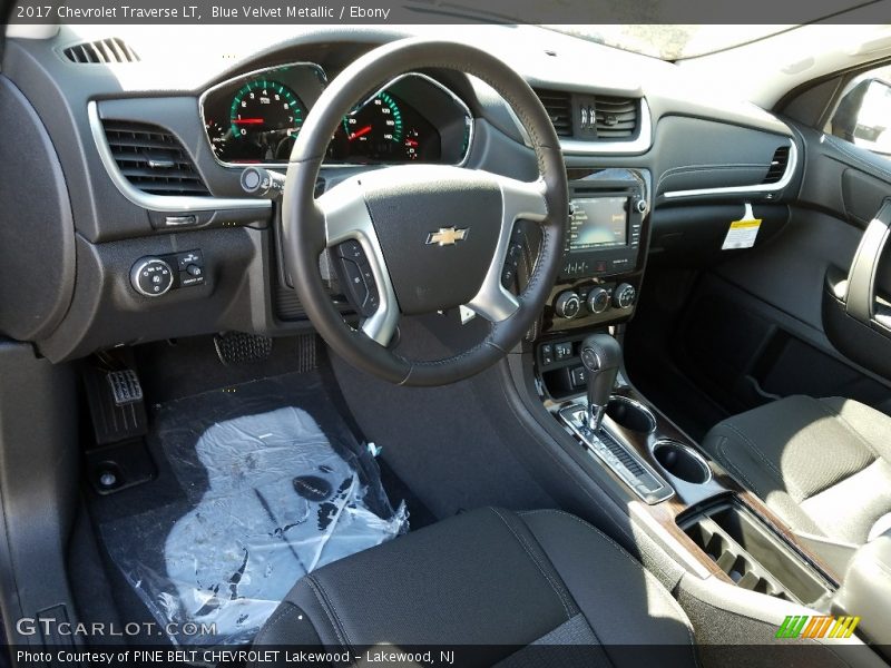 Blue Velvet Metallic / Ebony 2017 Chevrolet Traverse LT