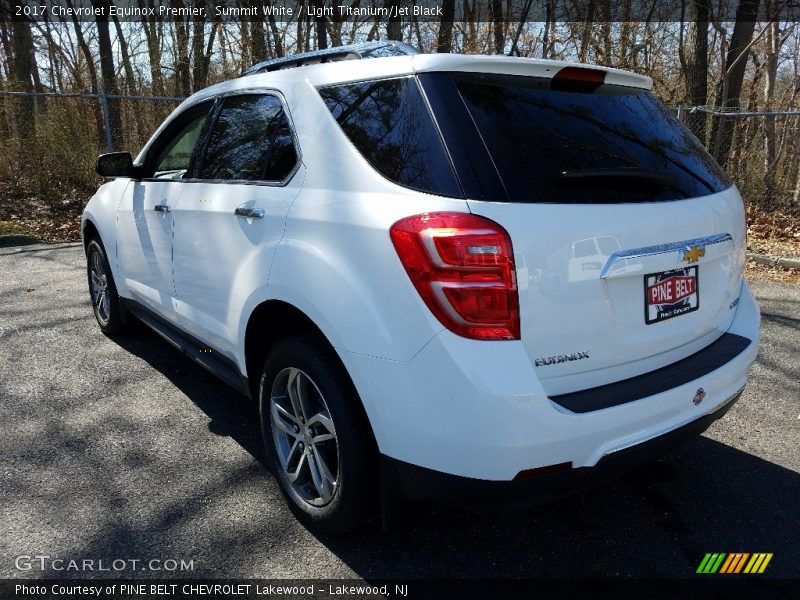 Summit White / Light Titanium/Jet Black 2017 Chevrolet Equinox Premier