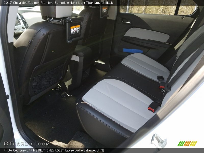 Summit White / Light Titanium/Jet Black 2017 Chevrolet Equinox Premier