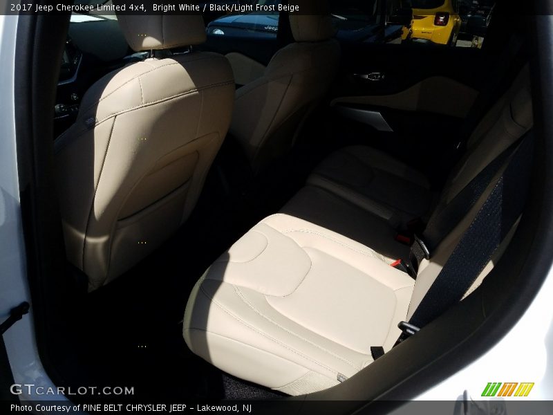 Bright White / Black/Light Frost Beige 2017 Jeep Cherokee Limited 4x4