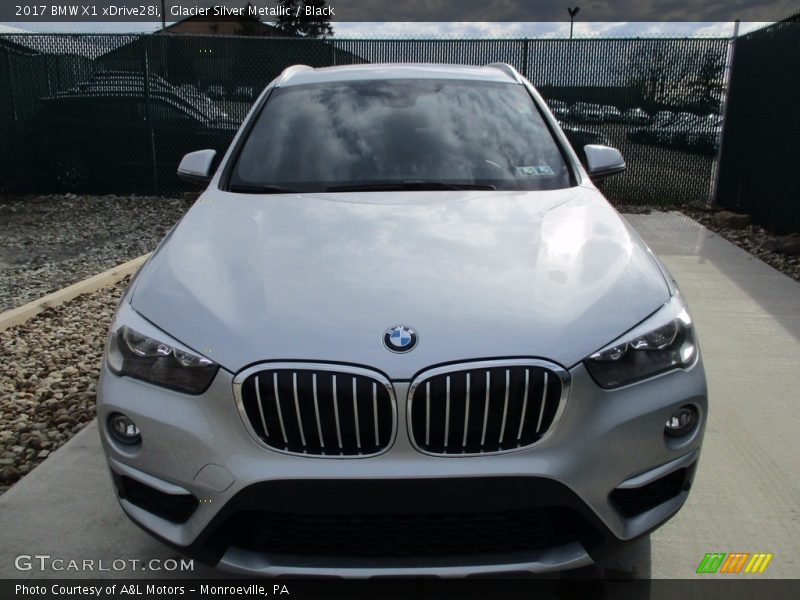 Glacier Silver Metallic / Black 2017 BMW X1 xDrive28i