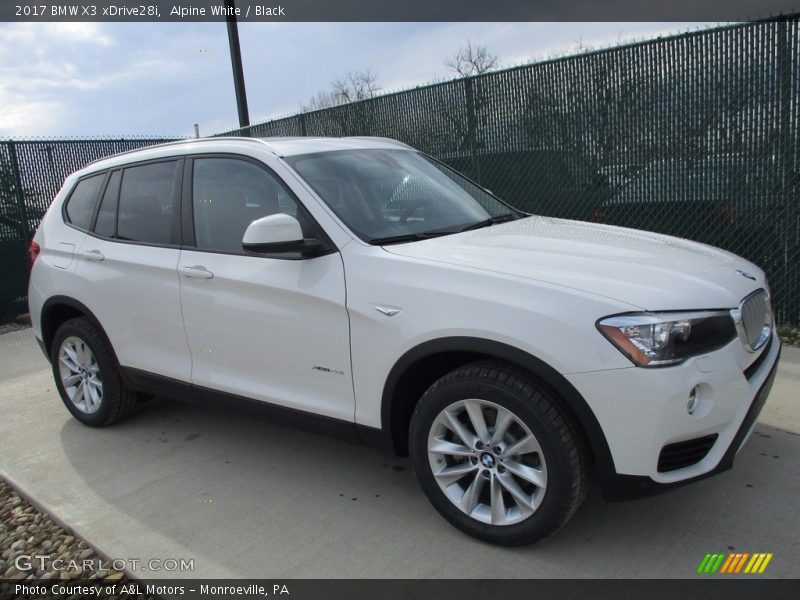 Alpine White / Black 2017 BMW X3 xDrive28i