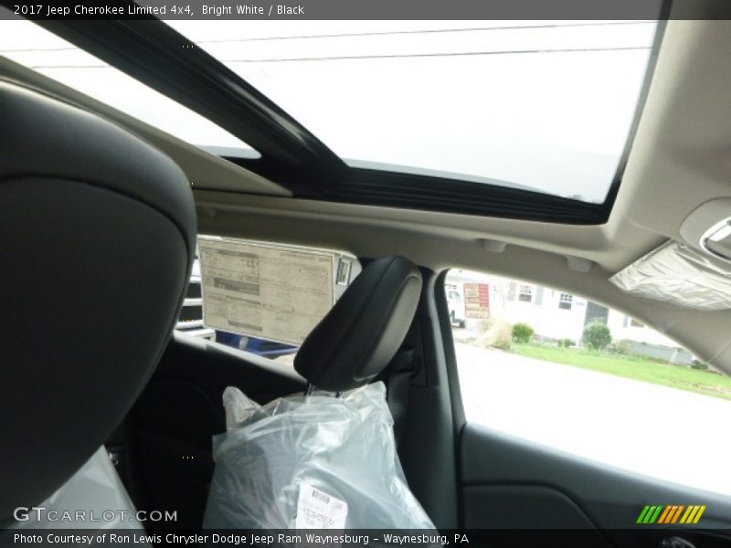 Bright White / Black 2017 Jeep Cherokee Limited 4x4