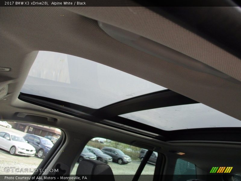 Alpine White / Black 2017 BMW X3 xDrive28i