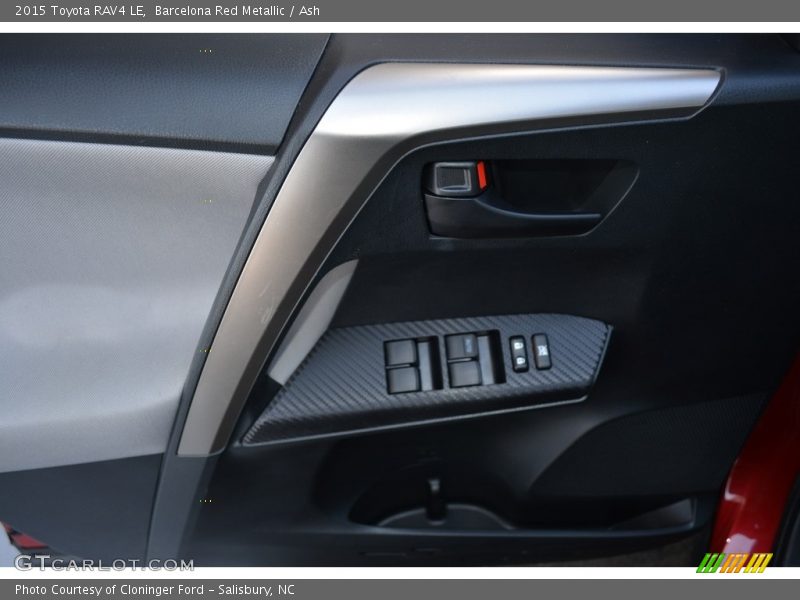 Barcelona Red Metallic / Ash 2015 Toyota RAV4 LE