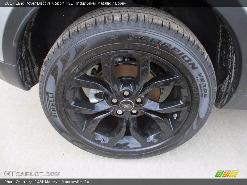 Indus Silver Metallic / Ebony 2017 Land Rover Discovery Sport HSE