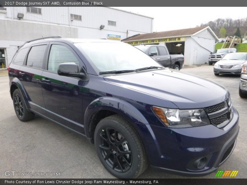 Front 3/4 View of 2017 Journey SXT AWD