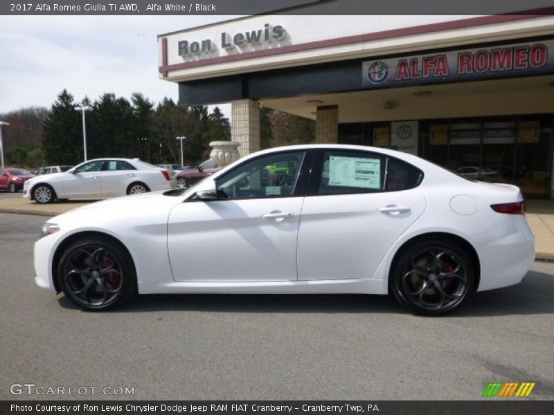 Alfa White / Black 2017 Alfa Romeo Giulia Ti AWD