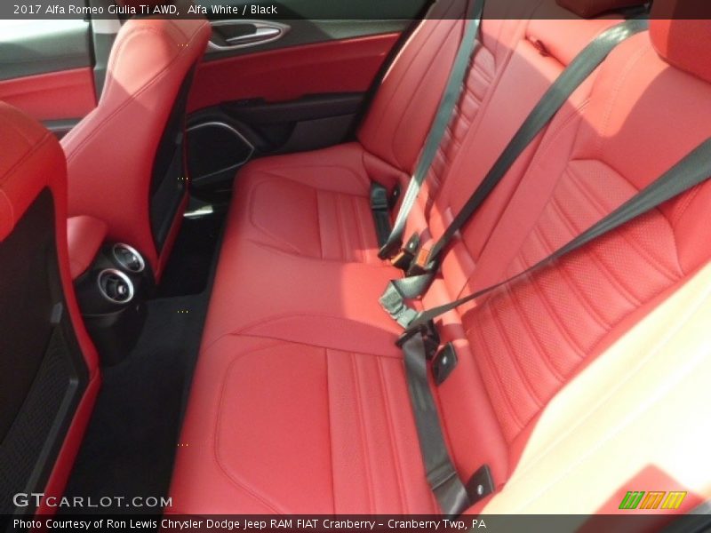 Alfa White / Black 2017 Alfa Romeo Giulia Ti AWD