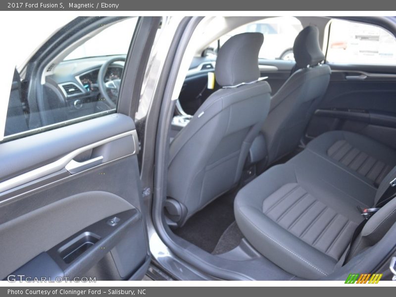 Magnetic / Ebony 2017 Ford Fusion S