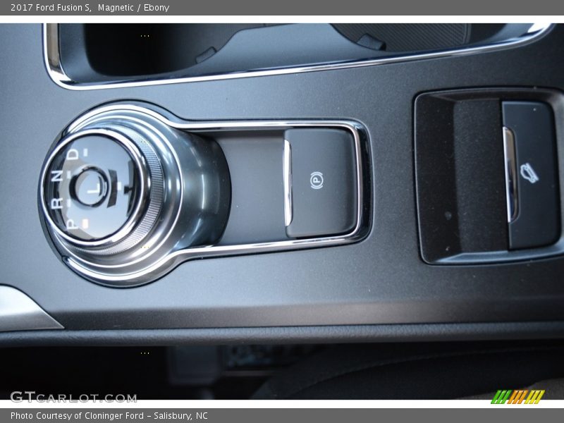 Magnetic / Ebony 2017 Ford Fusion S