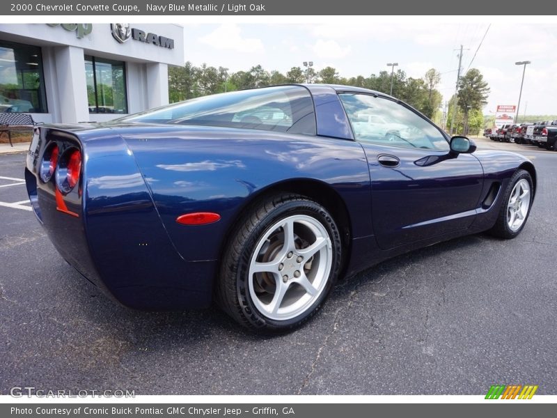 Navy Blue Metallic / Light Oak 2000 Chevrolet Corvette Coupe