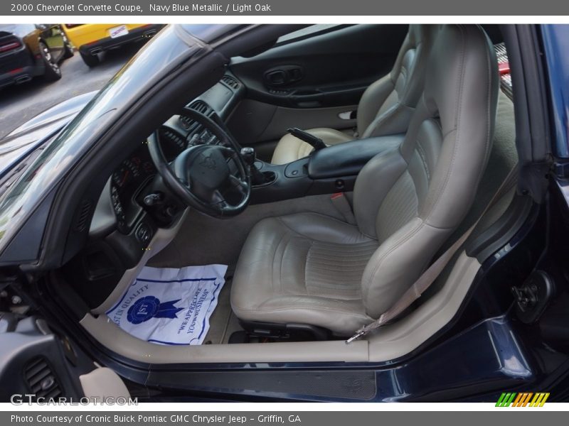 Navy Blue Metallic / Light Oak 2000 Chevrolet Corvette Coupe