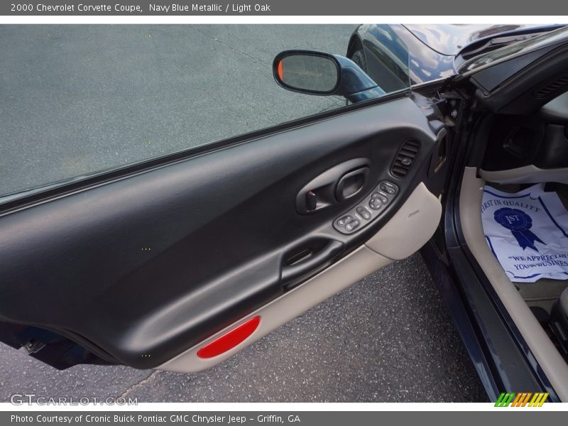 Navy Blue Metallic / Light Oak 2000 Chevrolet Corvette Coupe