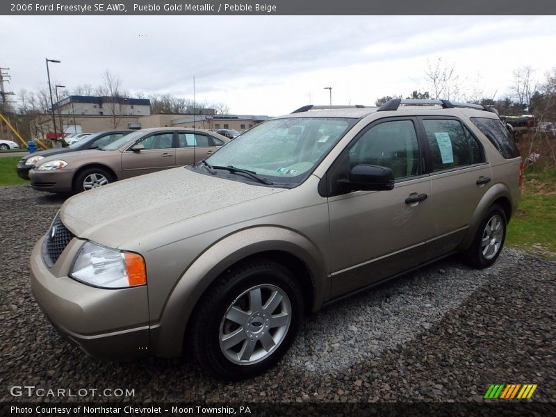 Pueblo Gold Metallic / Pebble Beige 2006 Ford Freestyle SE AWD