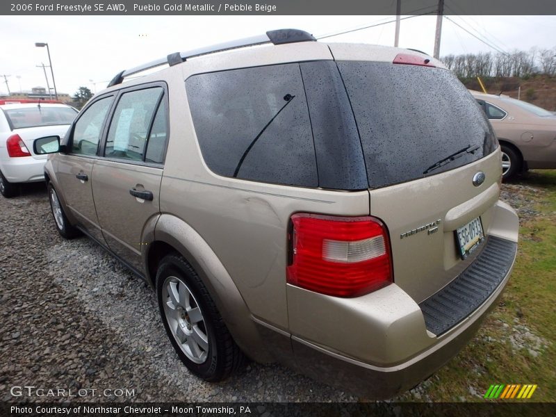 Pueblo Gold Metallic / Pebble Beige 2006 Ford Freestyle SE AWD