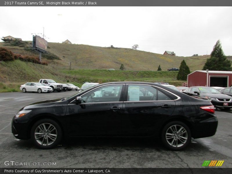 Midnight Black Metallic / Black 2017 Toyota Camry SE