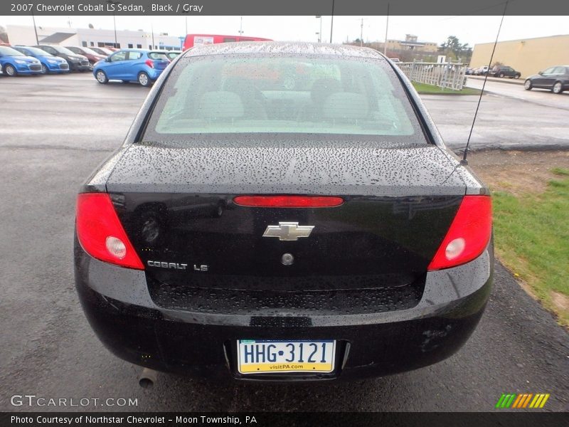 Black / Gray 2007 Chevrolet Cobalt LS Sedan