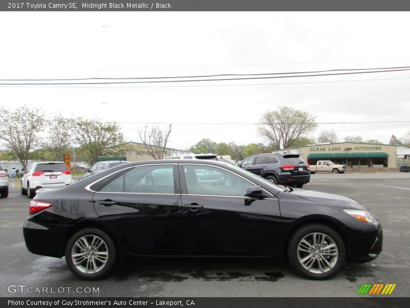 Midnight Black Metallic / Black 2017 Toyota Camry SE