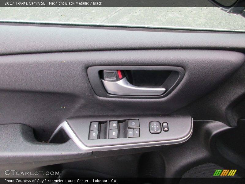 Midnight Black Metallic / Black 2017 Toyota Camry SE