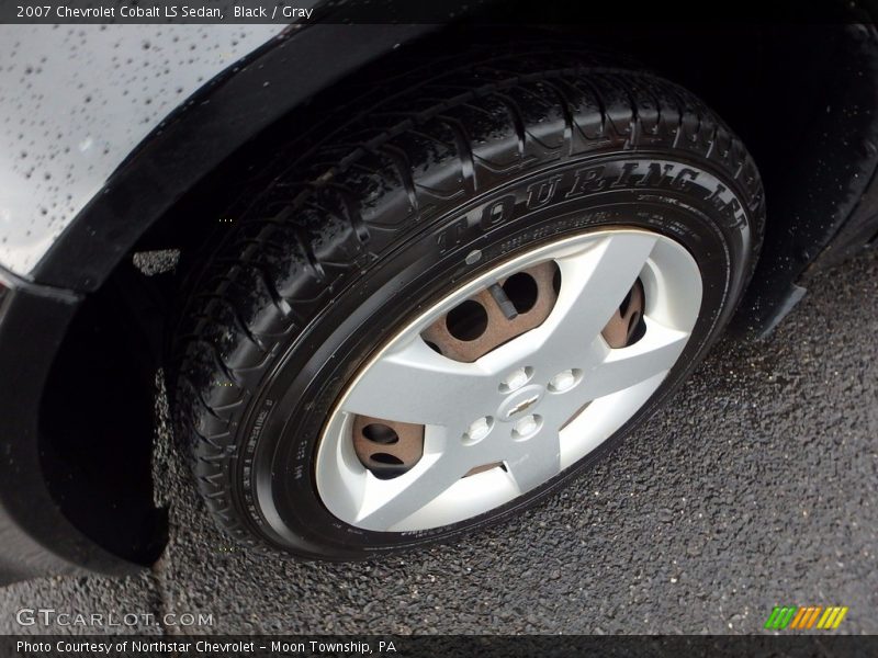 Black / Gray 2007 Chevrolet Cobalt LS Sedan