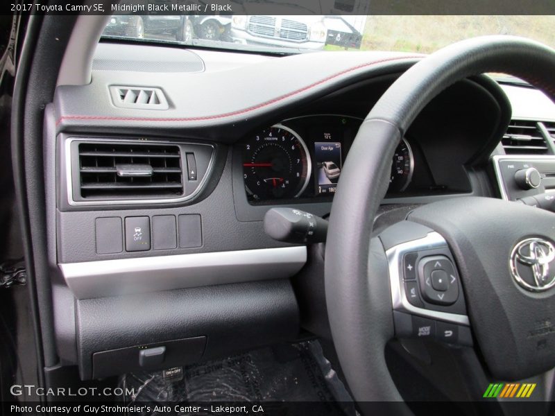 Midnight Black Metallic / Black 2017 Toyota Camry SE