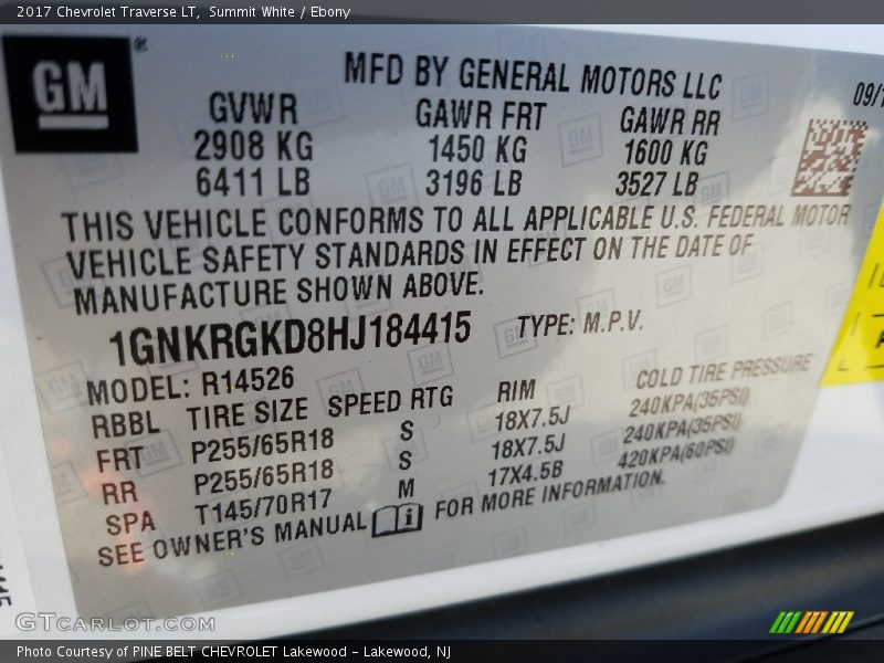 Summit White / Ebony 2017 Chevrolet Traverse LT