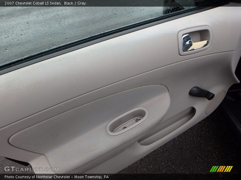 Black / Gray 2007 Chevrolet Cobalt LS Sedan