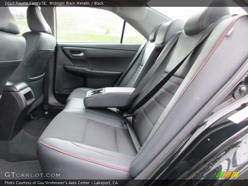 Midnight Black Metallic / Black 2017 Toyota Camry SE