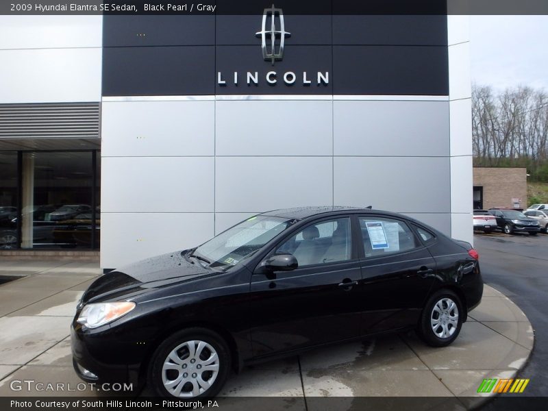 Black Pearl / Gray 2009 Hyundai Elantra SE Sedan