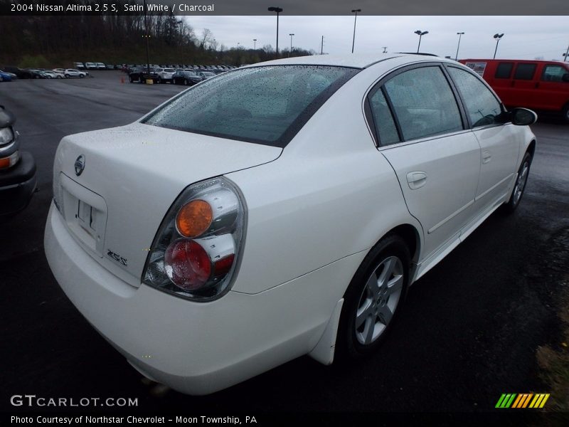 Satin White / Charcoal 2004 Nissan Altima 2.5 S