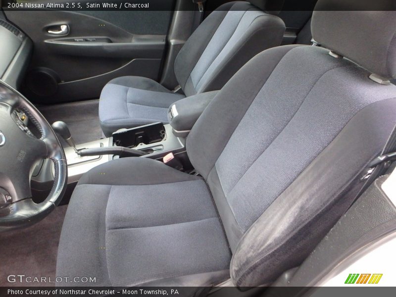 Satin White / Charcoal 2004 Nissan Altima 2.5 S