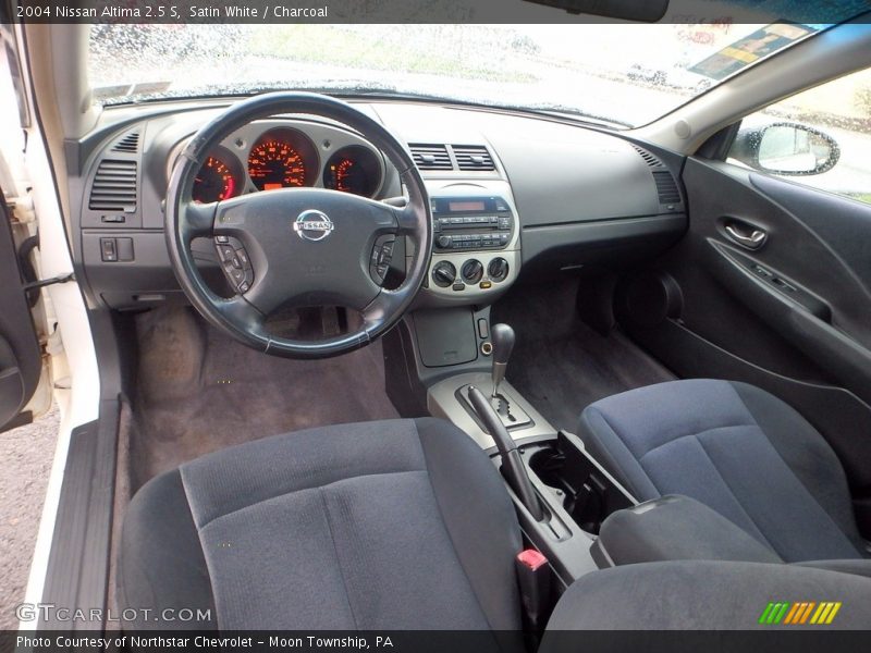 Satin White / Charcoal 2004 Nissan Altima 2.5 S